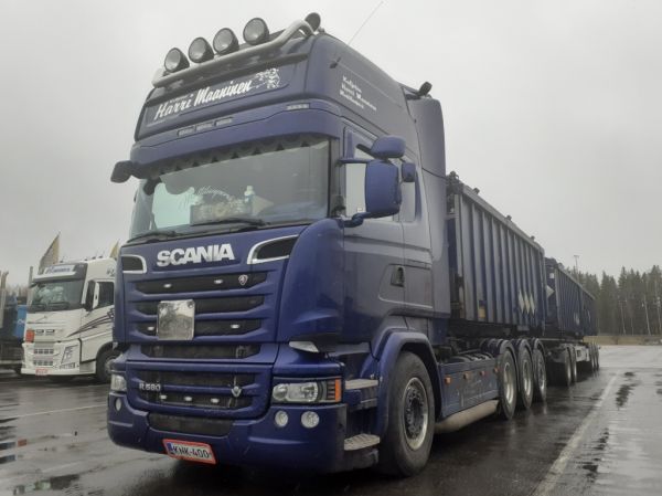 Kuljetus H Maanisen Scania R580
Kuljetus H Maanisen Scania R580 vaihtolavayhdistelmä. 
Avainsanat: Maaninen Scania R580 ABC Hirvaskangas
