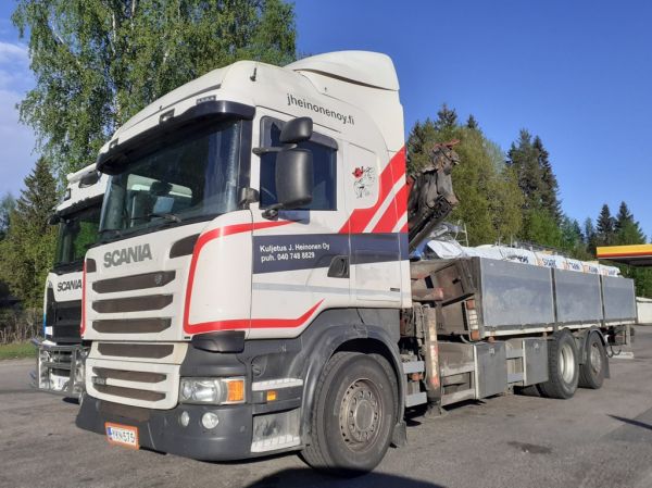 Kuljetus J Heinosen Scania R450
Kuljetus J Heinonen Oy:n nosturilla varustettu Scania R450
Avainsanat: Heinonen Scania R450 Shell Hirvaskangas