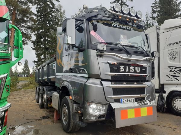 Kuljetus J&M Määtän Sisu Polar
Kuljetus J&M Määttä Oy:n Sisu Polar sora-auto.
Avainsanat: Määttä Sisu Polar Kalle Motohake Tahko25