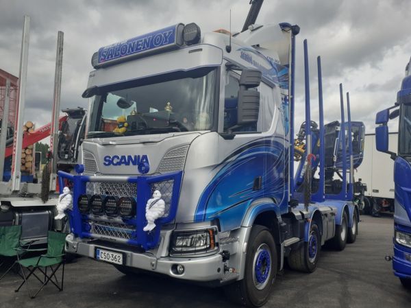 Klikkaa kuvaa nähdäksesi se täysikokoisena
==============
Kuljetus J Salosen Scania
Kuljetus J Salosen Scania puutavara-auto.
Avainsanat: Salonen Scania Himos26 Kuljetus J Salosen Scania
Kuljetus J Salosen Scania puutavara-auto.
Avainsanat: Salonen Scania Himos26
