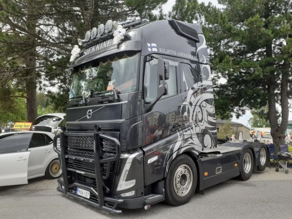 Klikkaa kuvaa nähdäksesi se täysikokoisena
==============
Kuljetus J Siekkisen Volvo FH
Kuljetus J Siekkinen Oy:n Volvo FH rekkaveturi.
Avainsanat: Siekkinen Volvo FH Viitasaari26 El Zorro Kuljetus J Siekkisen Volvo FH
Kuljetus J Siekkinen Oy:n Volvo FH rekkaveturi.
Avainsanat: Siekkinen Volvo FH Viitasaari26 El Zorro