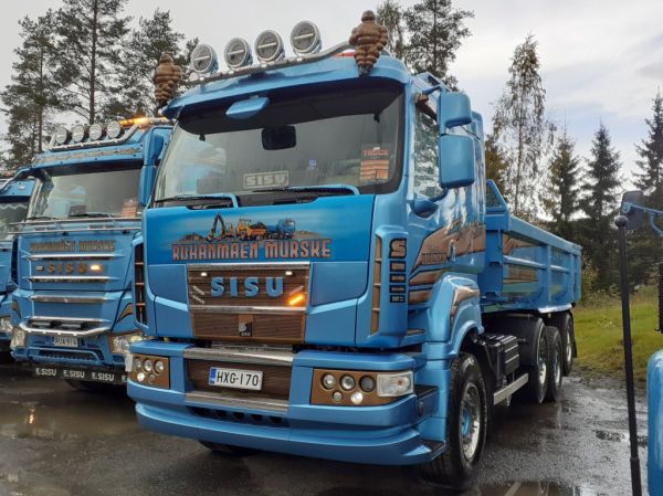 Klikkaa kuvaa nähdäksesi se täysikokoisena
==============
Kuljetus Kaukosen Sisu Polar
Kuljetus Kaukonen Oy:n Sisu Polar sora-auto.
Avainsanat: Kaukonen Ruhanmäen Murske Sisu Polar Tahko26 Kuljetus Kaukosen Sisu Polar
Kuljetus Kaukonen Oy:n Sisu Polar sora-auto.
Avainsanat: Kaukonen Ruhanmäen Murske Sisu Polar Tahko26