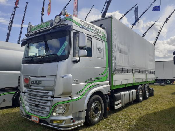 Kuljetus M Rautalinin DAF XF510
Kuljetus M Rautalin Ky:n DAF XF510 rahtiauto.
Avainsanat: Rautalin DAF XF510 Alahärmä25 Santeri