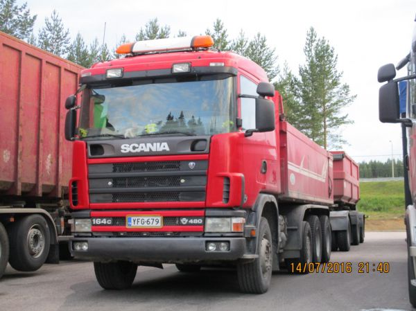 Kuljetus S Mäkisen Scania 164
Kuljetus S Mäkinen Oy:n Scania 164 sorayhdistelmä.
Avainsanat: Mäkinen Scania 164 Shell Hirvaskangas