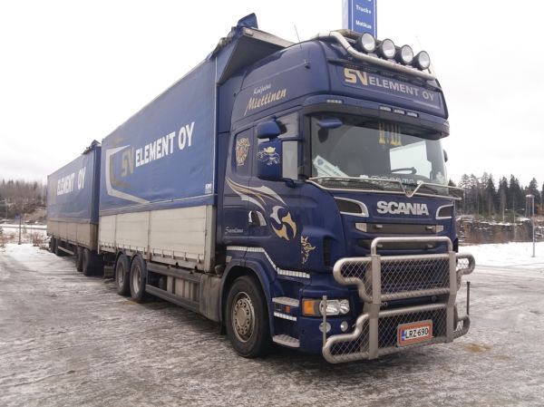 Kuljetus Miettisen Scania R620
Kuljetus Miettinen Oy:n Scania R620 täysperävaunuyhdistelmä.
Avainsanat: Miettinen Scania R620
