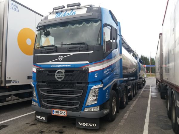 Kuljetus Mikolan Volvo FH540
Kuljetus Mikola Ky:n Volvo FH540 säiliöyhdistelmä.
Avainsanat: Mikola Volvo FH540 ABC Hirvaskangas 5