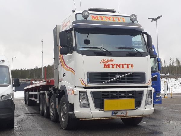 Kuljetus Myntin Volvo FH
Kuljetus Myntti Oy:n Volvo FH puoliperävaunuyhdistelmä.
Avainsanat: Myntti Volvo FH ST1 Hirvaskangas