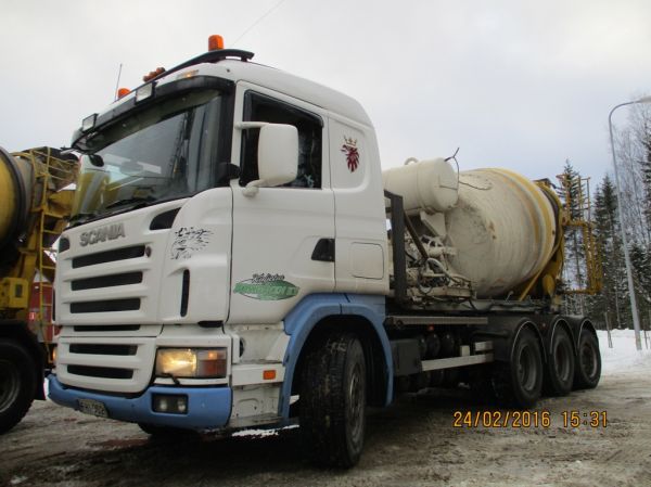 Kuljetus Niskasen Scania
Kuljetus Niskanen Ky:n Scania betoniauto.
Avainsanat: Niskanen Scania Rudus