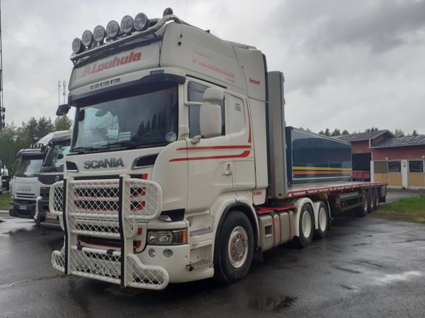 Kuljetus P Louhulan Sania R500
Kuljetus P Louhulan Sania R500 puoliperävaunuyhdistelmä.
Avainsanat: Louhula Scania R500 Betset Perho25
