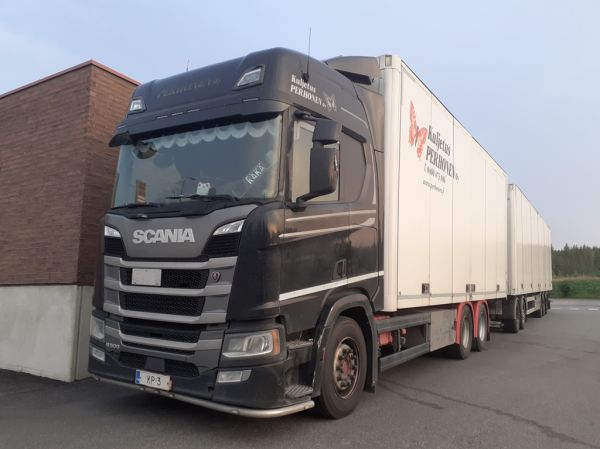 Kuljetus Perhosen Scania R500
Kuljetus Perhonen Oy:n Scania R500 täysperävaunuyhdistelmä.
Avainsanat: Perhonen Scania R500 ABC Hirvaskangas Räkä