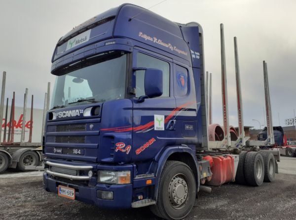 Kuljetus R Ikosen Scania 164
Kuljetus R. Ikonen Oy:n Scania 164 puutavara-auto.
Avainsanat: Ikonen Scania 164 Hirvaskangas