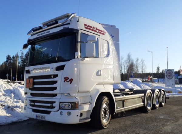 Kuljetus R Ikosen Scania R580
Kuljetus R. Ikonen Oy:n Scania R580.
Avainsanat: Ikonen Scania R580 Hirvaskangas