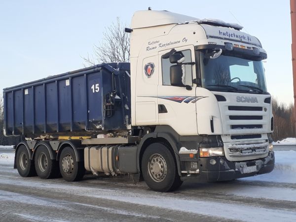 Klikkaa kuvaa nähdäksesi se täysikokoisena
==============
Kuljetus R Karjalaisen Scania R500
Kuljetus R Karjalainen Ky:n Scania R500 vaihtolava-auto.
Avainsanat: Karjalainen Scania R500 ABC Hirvaskangas Kuljetus R Karjalaisen Scania R500
Kuljetus R Karjalainen Ky:n Scania R500 vaihtolava-auto.
Avainsanat: Karjalainen Scania R500 ABC Hirvaskangas
