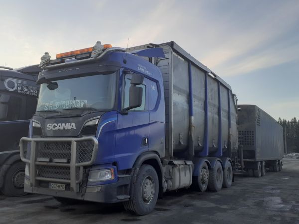 Kuljetus Särkisen Scania 
Kuljetus Särkinen Oy:n Scania energiapuuyhdistelmä.
Avainsanat: Särkinen Scania ABC Hirvaskangas