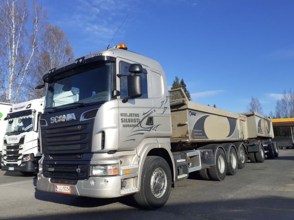 Kuljetus Silvastin Scania R560
Kuljetus Silvasti Oy:n Scania R560 sorayhdistelmä.
Avainsanat: Silvasti Scania R560 Shell Hirvaskangas