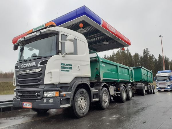 Kuljetus Silvastin Scania R620
Kuljetus Silvasti Oy:n Scania R620 sorayhdistelmä.
Avainsanat: Silvasti Scania R620 ABC Hirvaskangas