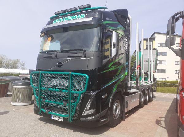 Kuljetus Strandmanin Volvo FH16
Kuljetus Strandmanin Volvo FH16 puutavara-auto.
Avainsanat: Strandman Volvo FH16 Viitasaari25