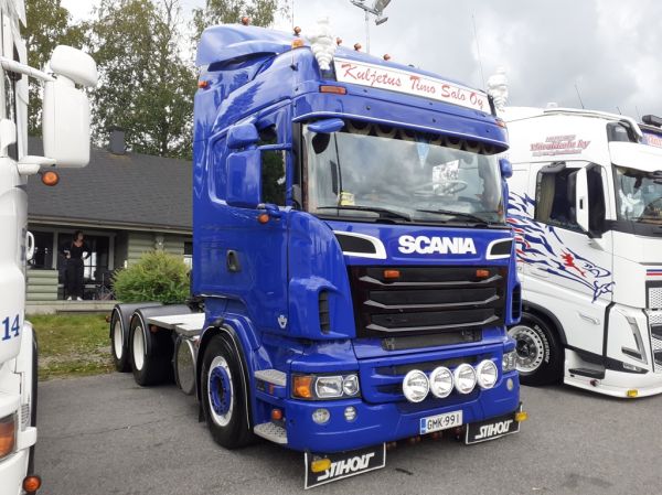 Kuljetus T Salon Scania
Kuljetus T Salo Oy:n Scania rekkaveturi.
Avainsanat: Salo Scania Himos23