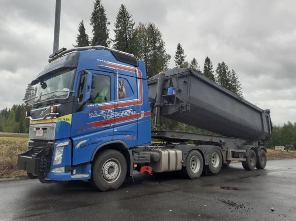 Kuljetus Töppösen Volvo FH16
Kuljetus Töppösen Volvo FH16 sorapuolikas.
Avainsanat: Töppönen Volvo FH16 ABC Hirvaskangas