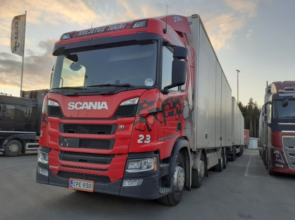 Kuljetus Tuurin Scania R540
Kuljetus Tuuri Oy:n Scania R540 täysperävaunuyhdistelmä.
Avainsanat: Tuuri Scania R540 ABC Hirvaskangas 23