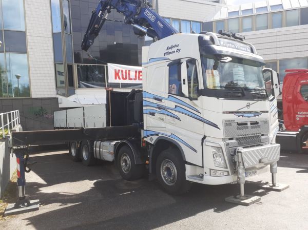 Kuljetus Villmanin Volvo FH500
Kuljetus Villman Oy:n nosturilla varustettu Volvo FH500.
Avainsanat: Villman Volvo FH500 Viitasaari24