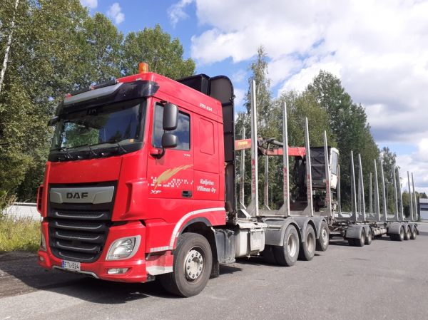 Kuljetus Villmanin DAF XF530
Kuljetus Villman Oy:n DAF XF530 puutavarayhdistelmä.
Avainsanat: Villman DAF XF530 Neste