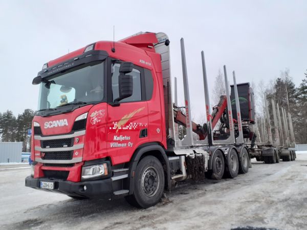 Kuljetus Villmanin Scania R650XT
Kuljetus Villman Oy:n Scania R650XT puutavarayhdistelmä.
Avainsanat: Villman Scania R650XT Neste