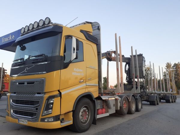 Kuljetus Villmanin Volvo FH16
Kuljetus Villman Oy:n Volvo FH16 puutavarayhdistelmä.
Avainsanat: Villman Volvo FH16