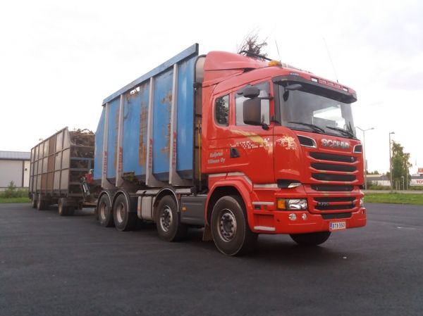 Kuljetus Villmanin Scania R730
Kuljetus Villman Oy:n Scania R730 energiapuuyhdistelmä.
Avainsanat: Villman Scania R730 Neste