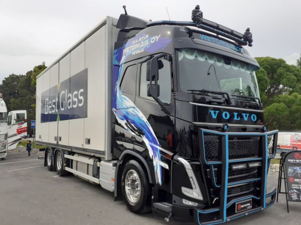 Kuljetus Wetomaan Volvo FH
Kuljetus Wetomaa Oy:n Volvo FH rahtiauto.
Avainsanat: Wetomaa Volvo FH Viitasaari22