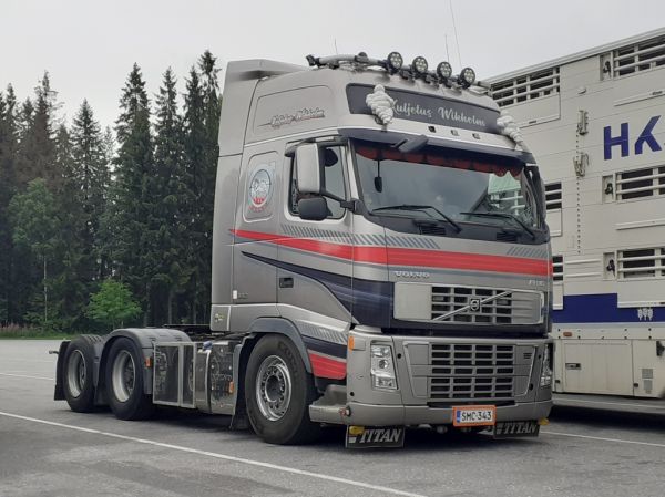 Kuljetus Wikholmin Volvo FH16
Kuljetus Wikholmin Volvo FH16 rekkaveturi.
Avainsanat: Wikholm Volvo FH16 ABC Hirvaskangas