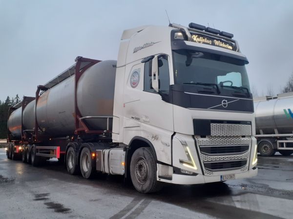 Klikkaa kuvaa nähdäksesi se täysikokoisena
==============
Kuljetus Wikholmin Volvo FH500
Kuljetus Wikholmin Volvo FH500 b-juna.
Avainsanat: Wikholm Volvo FH500 ABC Hirvaskangas B-juna Kuljetus Wikholmin Volvo FH500
Kuljetus Wikholmin Volvo FH500 b-juna.
Avainsanat: Wikholm Volvo FH500 ABC Hirvaskangas B-juna