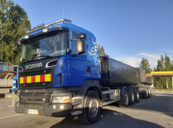 Kuljetusliike A Väisäsen Scania R560
Kuljetusliike A Väisänen Oy:n Scania R560 sorayhdistelmä.
Avainsanat: Väisänen Scania R560 Shell Hirvaskangas