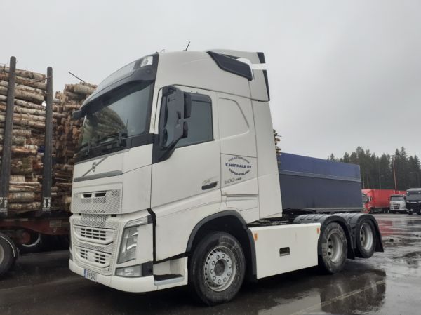 Kuljetusliike E Harnalan Volvo FH500
Kuljetusliike E Harnala Oy:n Volvo FH500 rekkaveturi.
Avainsanat: Harnala Volvo FH500 ABC Hirvaskangas