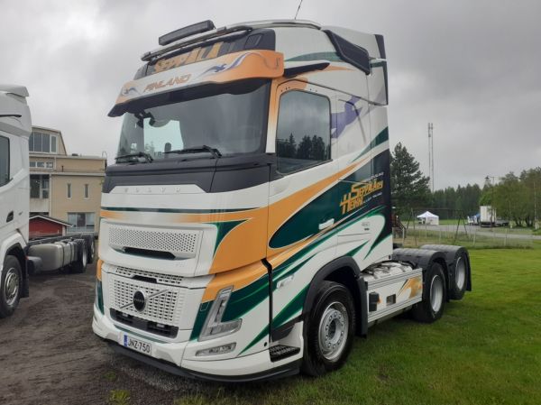 Kuljetusliike H Seppälän Volvo FH460
Kuljetusliike H Seppälä Oy:n Volvo FH460 rekkaveturi.
Avainsanat: Seppälä Volvo FH460 Perho25