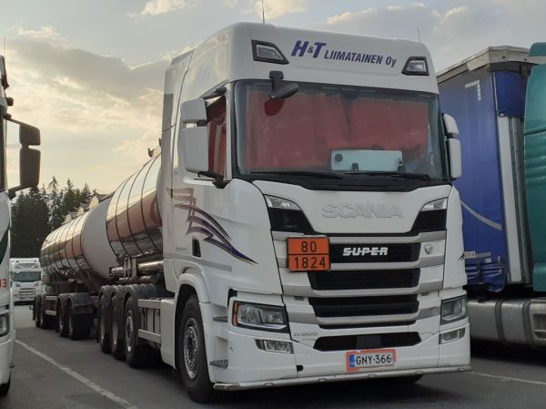 Kuljetusliike H&T Liimataisen Scania R500
Kuljetusliike H&T Liimatainen Oy:n Scania R500 säiliöyhdistelmä.
Avainsanat: Liimatainen Scania R500 ABC Hirvaskangas
