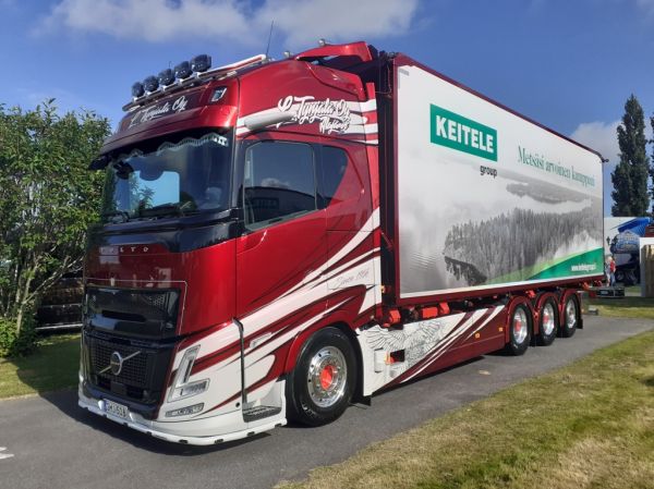 Kuljetusliike L Tynjälän Volvo FH
Kuljetusliike L Tynjälä Oy:n Volvo FH hakeauto.
Avainsanat: Tynjälä Volvo FH Keitele-Group Alahärmä25