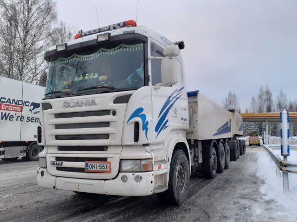 Kuljetusliike P Koski ja Pojat Scania R470
Kuljetusliike P Koski ja Pojat Scania R470 sorayhdistelmä.
Avainsanat: Koski-Pojat Scania R470 Shell Hirvaskangas