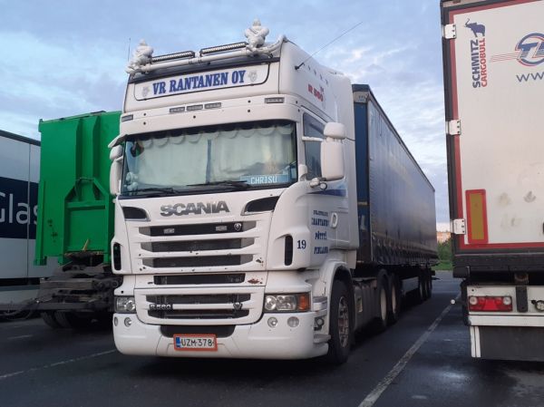 Kuljetusliike VR Rantasen Scania R560
Kuljetusliike VR Rantanen Oy:n Scania R560 puoliperävaunuyhdistelmä.
Avainsanat: Rantanen Scania R560 ABC Hirvaskangas 19 Chrisu