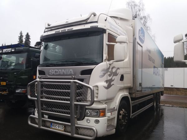 Kuljetuspalvelu A Pasasen Scania R480
Valion ajossa oleva Kuljetuspalvelu A Pasanen Ky:n Scania R480 maitoauto.
Avainsanat: Pasanen Valio Scania R480 Aurajuusto