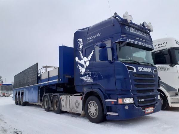 LK-Cargon Scania R620
LK-Cargo Oy:n Scania R620 puoliperävaunuyhdistelmä.

Avainsanat: LK-Cargo Scania R620 ABC Hirvaskangas