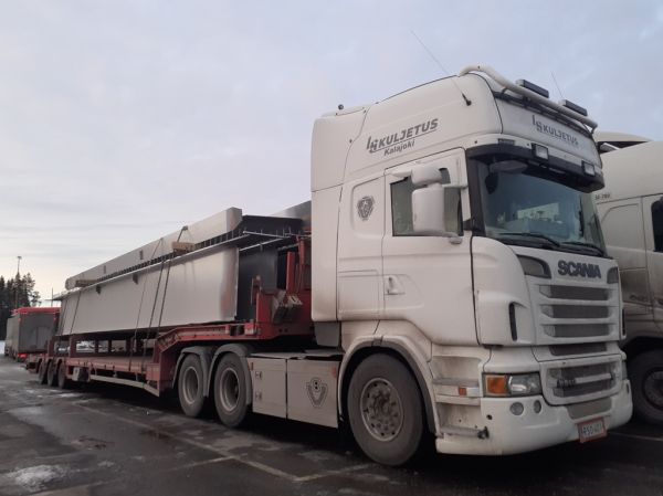 LS-Kuljetuksen Scania R560
LS-Kuljetuksen Scania R560 lavettiyhdistelmä.
Avainsanat: LS-Kuljetus Scania R560 ABC Hirvaskangas