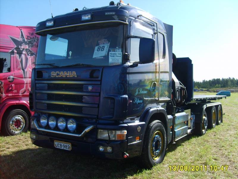 J Laineen Scania 144 
J Laineen nosturilla varustettu Scania 144 "Gold Fever". Entinen Ristimaan "Gold Fever".
Avainsanat: Laine Ristimaa Scania 144 Gold Fever Alahärmä11