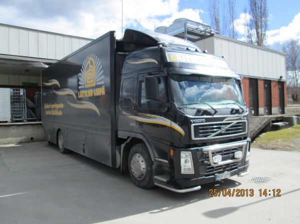 Laitilan Leivän Volvo FM9
Laitilan Leivän Volvo FM9.
Avainsanat: Laitilan Leipä Volvo FM9