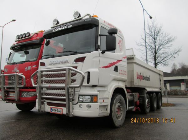 E Laitisen Scania
E Laitinen Ky:n Scania sora-auto.
Avainsanat: Laitinen Scania