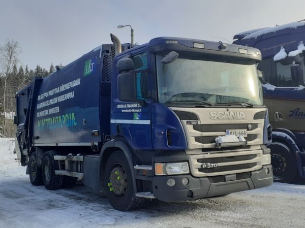 Lassila&Tikanojan Scania P370
Lassila&Tikanoja Oyj:n Scania P370 jäteauto.
Avainsanat: Lassila&Tikanoja Scania P370 L&T