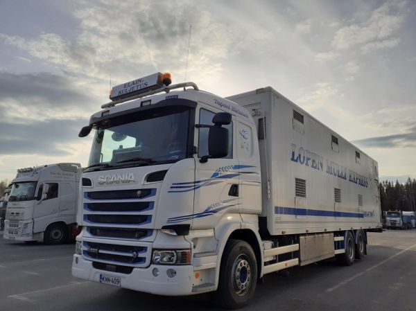 Lopen Mulli Expressin Scania R520
Lopen Mulli Expressin Scania R520 eläintenkuljetusauto.
Avainsanat: Hietanen Mulliexpress Scania R520 ABC Hirvaskangas Eläinkuljetus