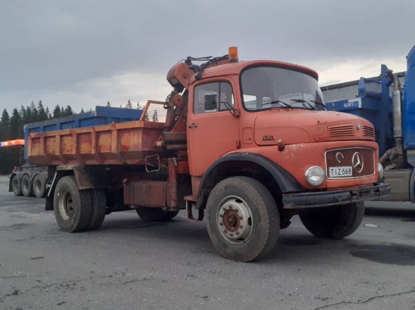 MB 1513
Nosturilla varustettu MB 1513 kuorma-auto.
Avainsanat: MB 1513 ABC Hirvaskangas