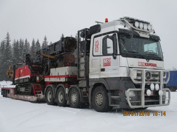 MRK Kamaran MB 4160 Actros 
MRK Kamaran MB 4160 Actros lavettiyhdistelmä.
Avainsanat: MRK Kamara MB 4160 Actros ABC Hirvaskangas