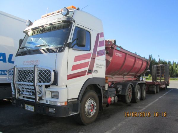 M Karjalaisen Volvo FH
M Karjalainen Oy:n Volvo FH täysperävaunuyhdistelmä.
Avainsanat: Karjalainen Volvo FH ABC Hirvaskangas
